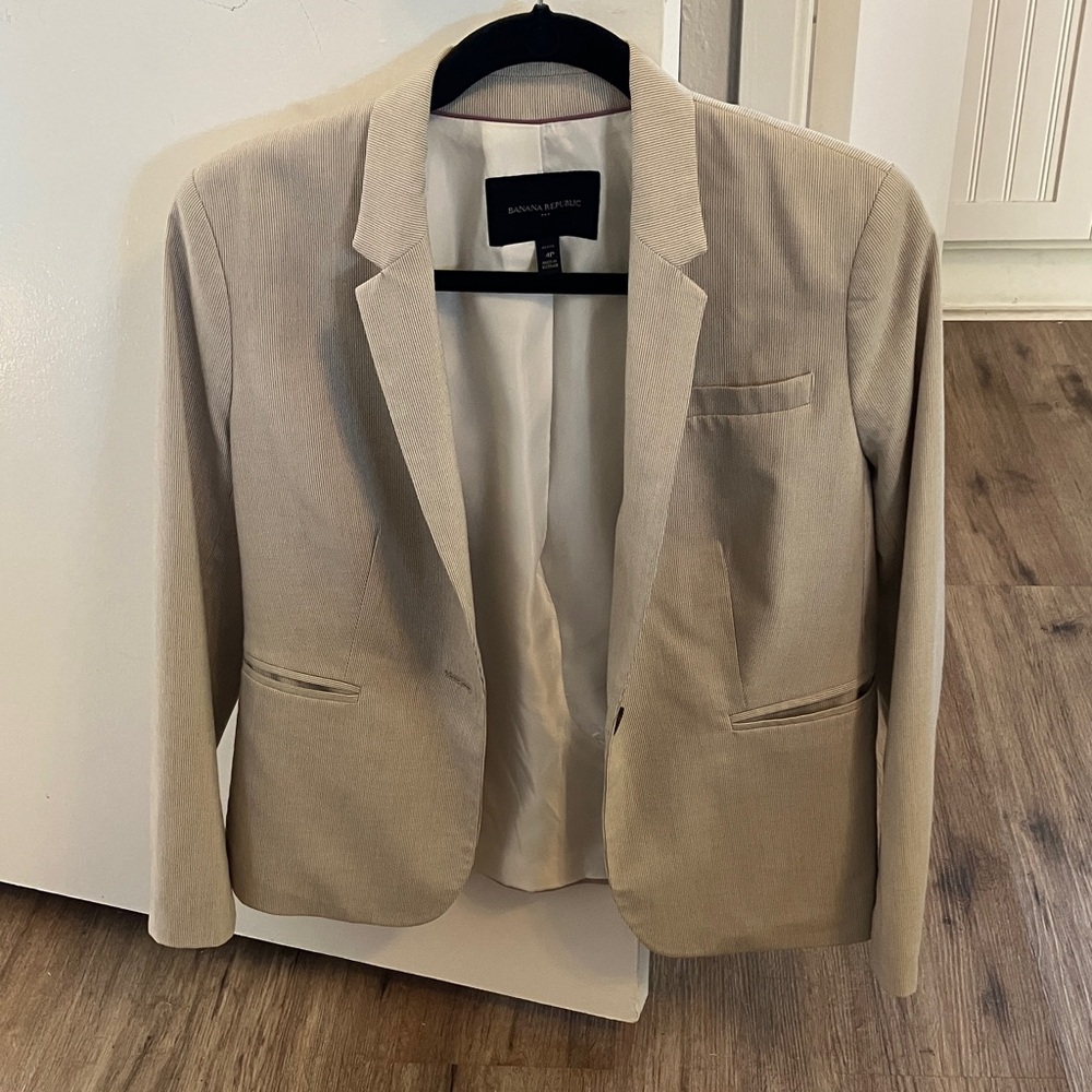 Banana Republic Light Tan Blazer